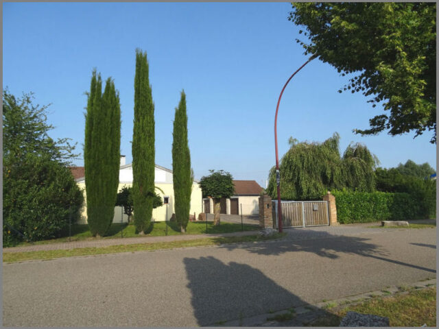 Wohnhaus mit Gewerbehalle Philippsburg