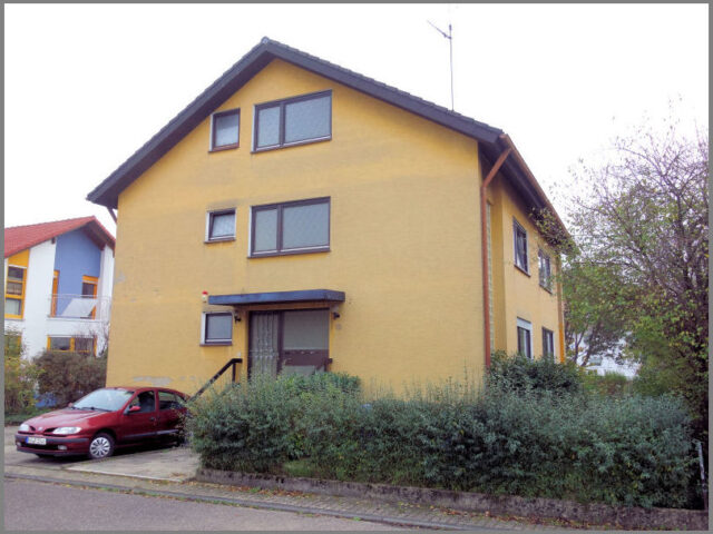 Dreifamilienhaus Karlsdorf-Neuthard