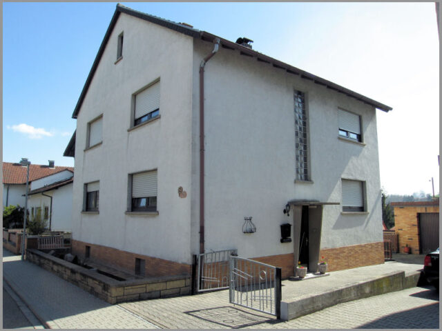 2-Familienhaus Östringen