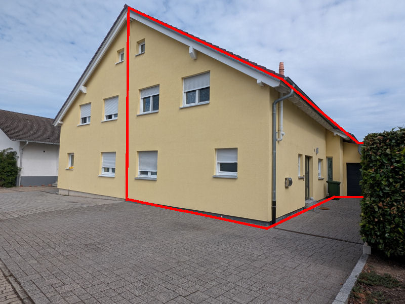 Großzügige Doppelhaushälfte in Feldrandlage mit Garage und zwei Stellplätzen